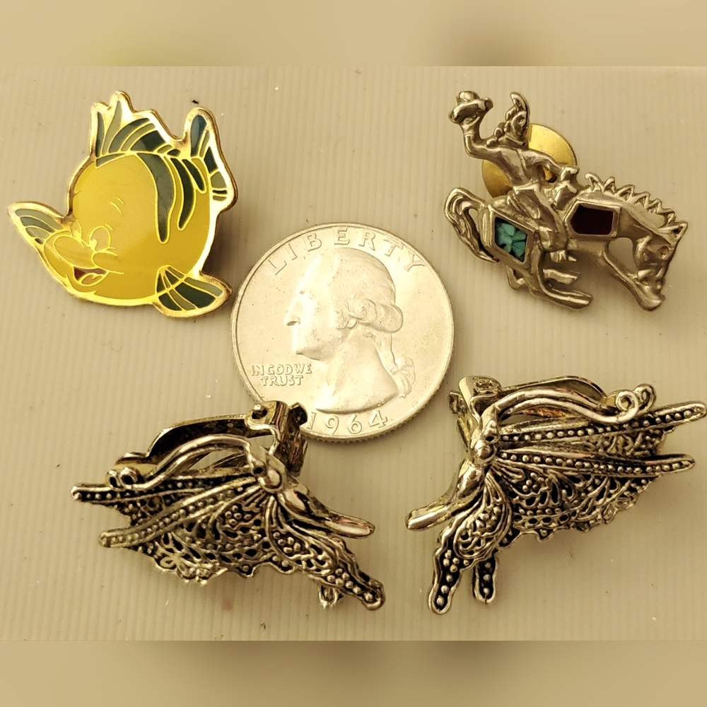 Lot of vintage jewelry